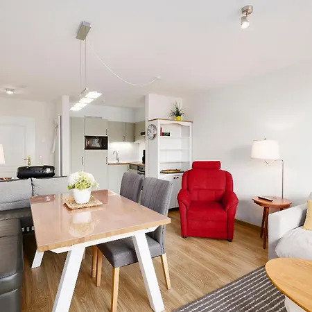 Promenade 18 Seepferdchen Апартаменты Шёнбергер-Штранд